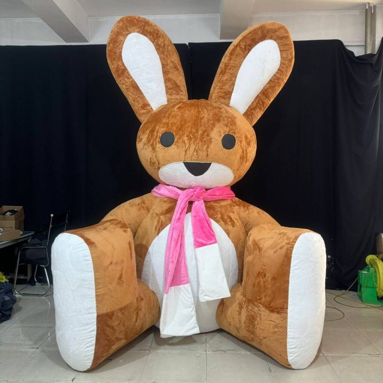 inflatable rabbit (1)
