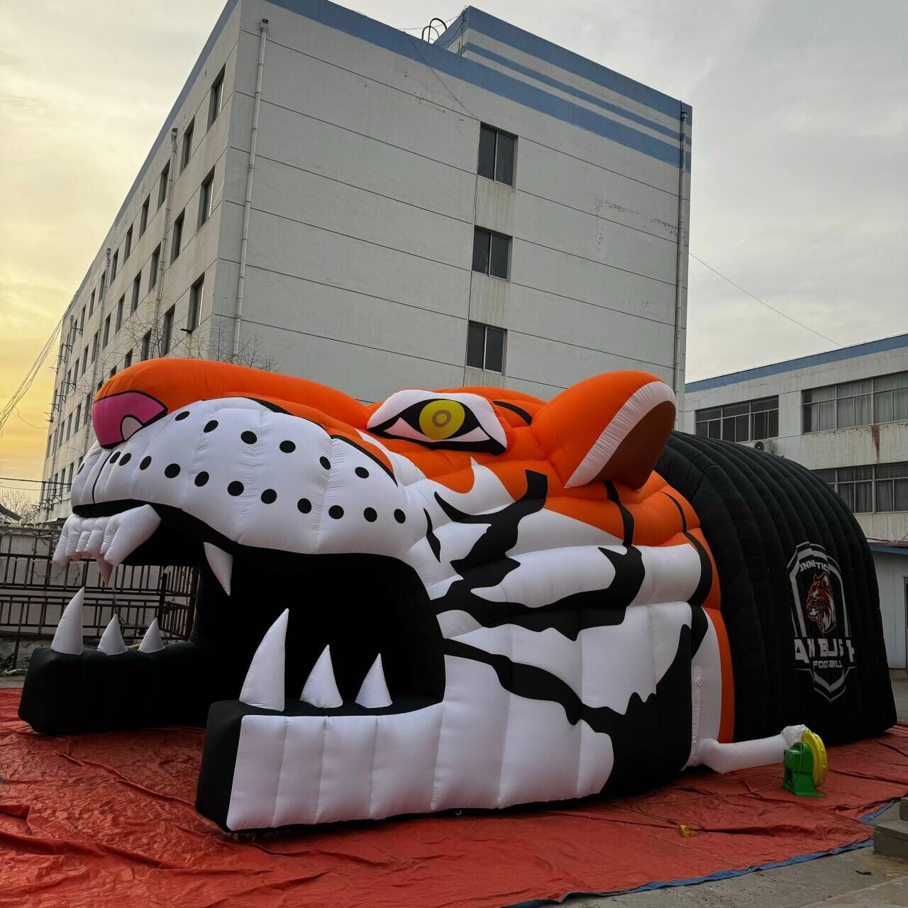 inflatable tiger head tunnel for event - Aiyate