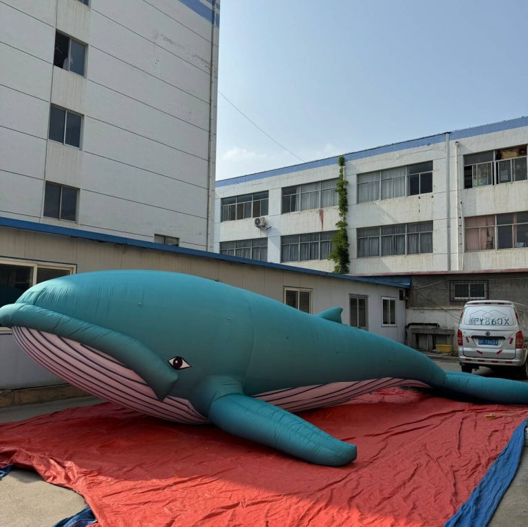 9m inflatable whale (4)