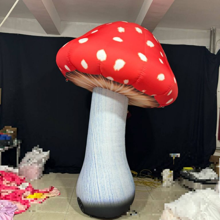 giant mushroom (6)