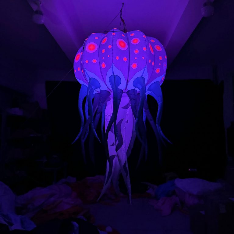 inflatable jellyfish (6)