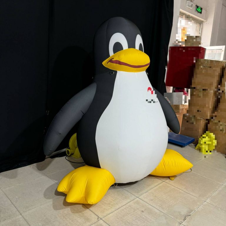 inflatable penguin (3)