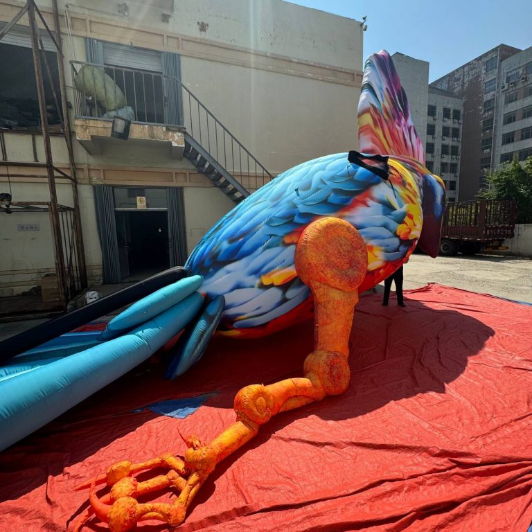 giant inflatable bird (3)