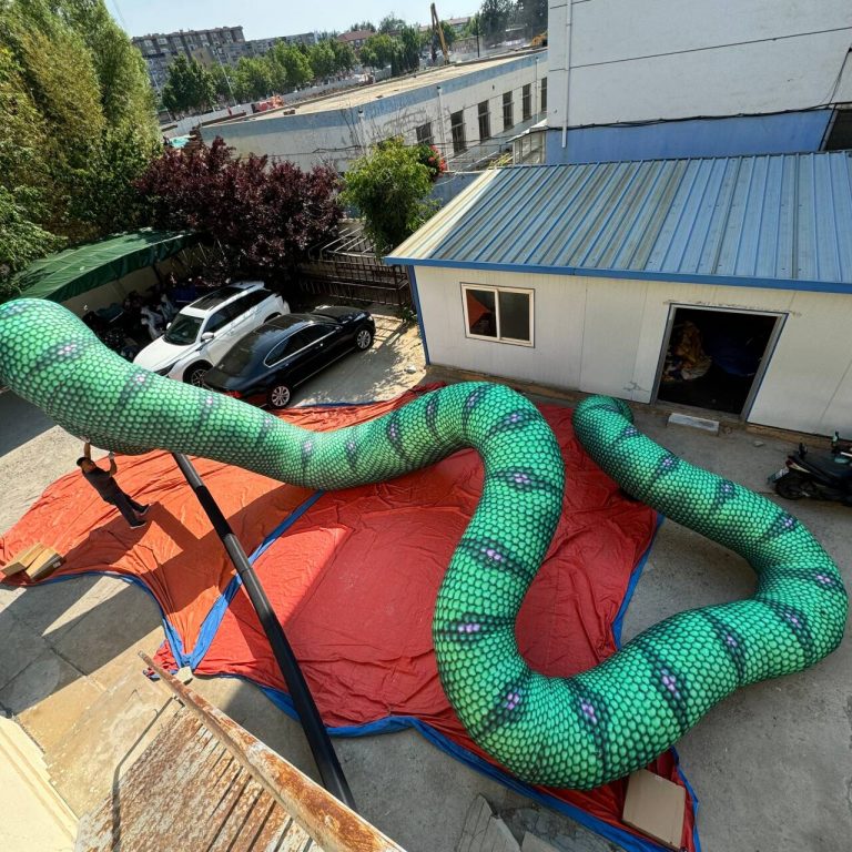 inflatable snake decor (4)